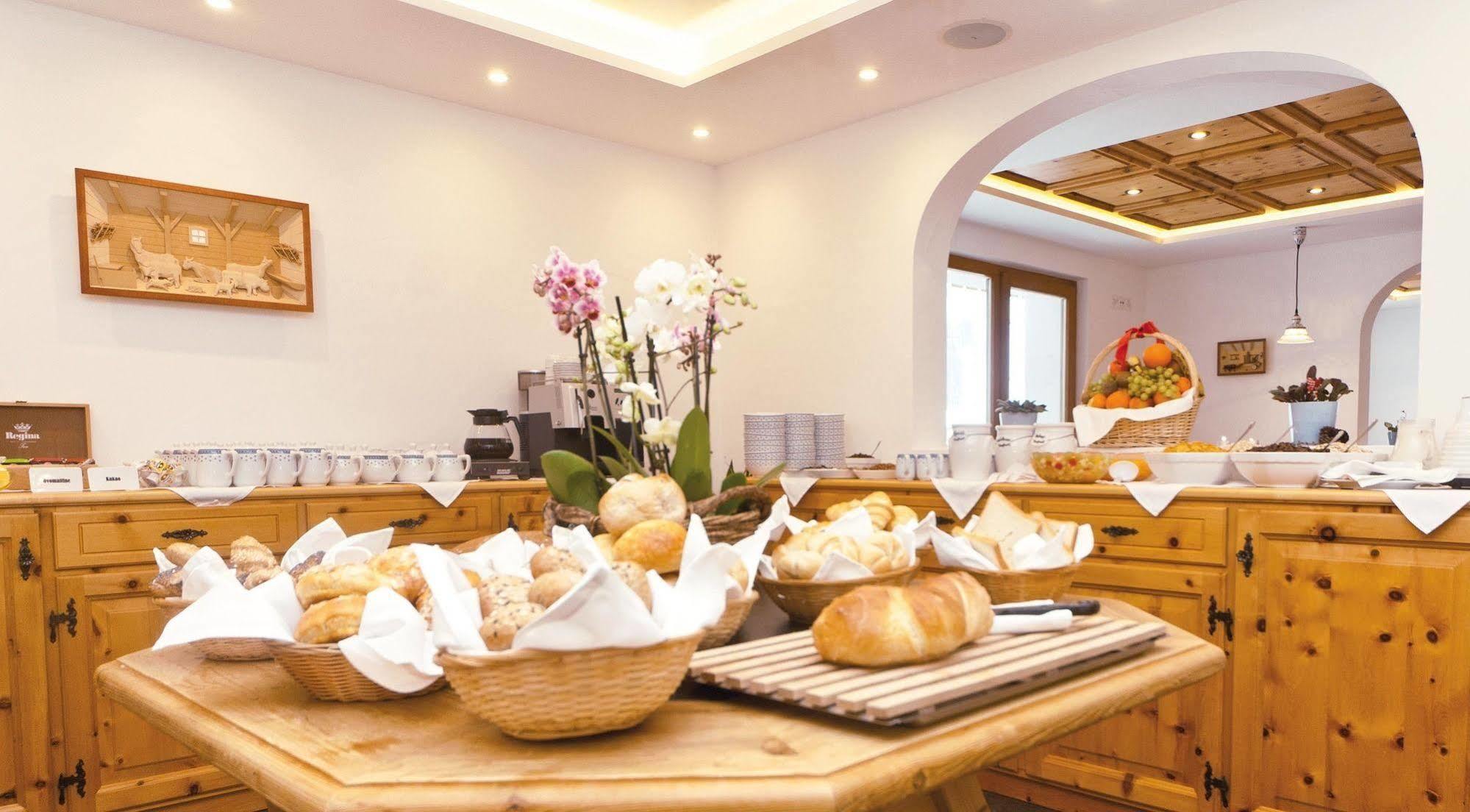 Waldpark Hotel Garni Самнаун Екстериор снимка